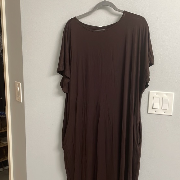 NWT short sleeve brown Maxi lounge dress. XL - Picture 2 of 10